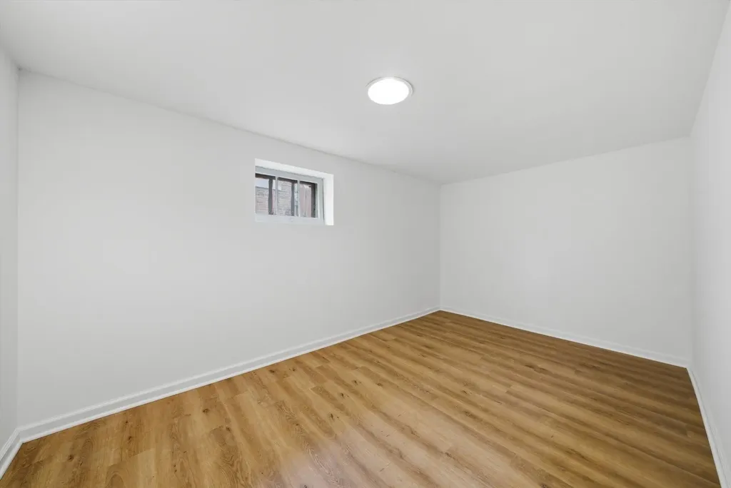 8533 South Rhodes Avenue Chicago IL 60619