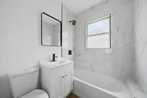 8533 South Rhodes Avenue Chicago IL 60619
