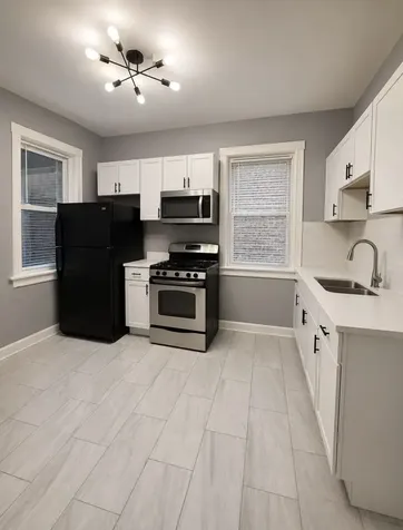7031 South Laflin Street Chicago IL 60636