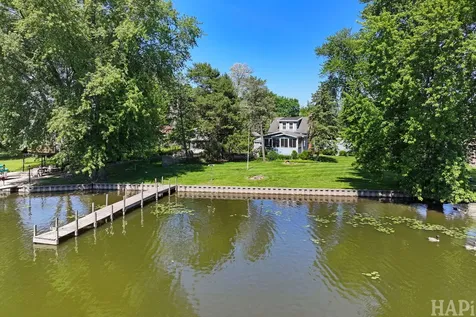 37486 North Terrace Lane Spring Grove IL 60081