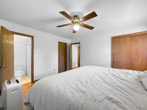 4705 Wild Cherry Road Crystal Lake IL 60012
