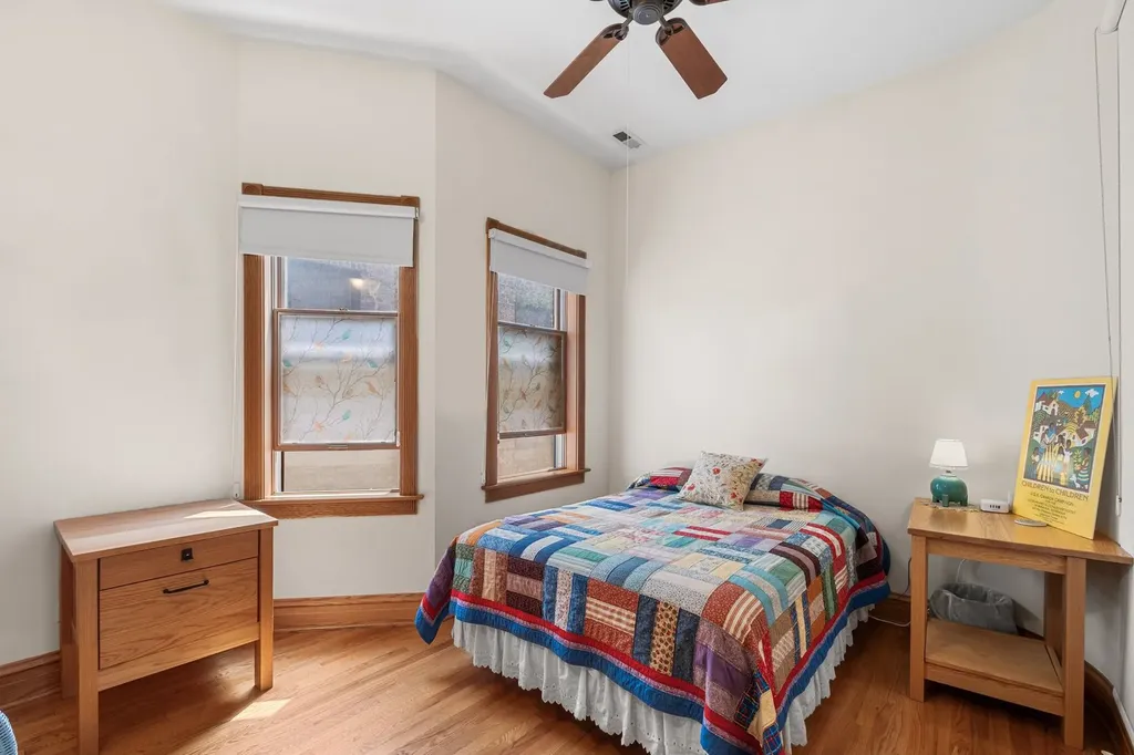 560 West Arlington Place Chicago IL 60614