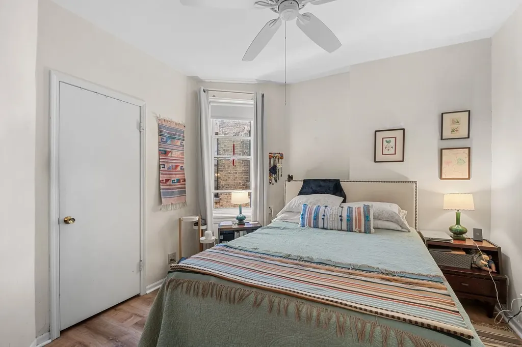 560 West Arlington Place Chicago IL 60614