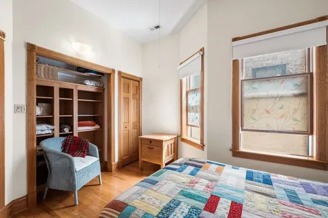 560 West Arlington Place Chicago IL 60614