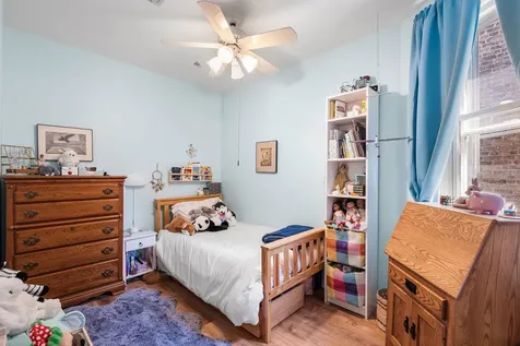 560 West Arlington Place Chicago IL 60614