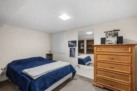 560 West Arlington Place Chicago IL 60614