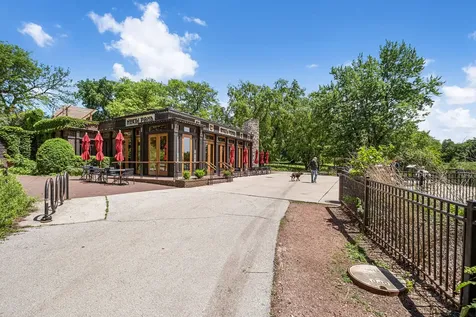 560 West Arlington Place Chicago IL 60614