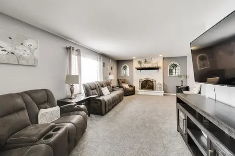 8407 Brookside Glen Drive Tinley Park IL 60487