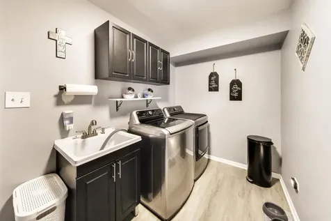 8407 Brookside Glen Drive Tinley Park IL 60487