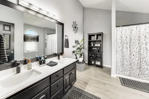 8407 Brookside Glen Drive Tinley Park IL 60487