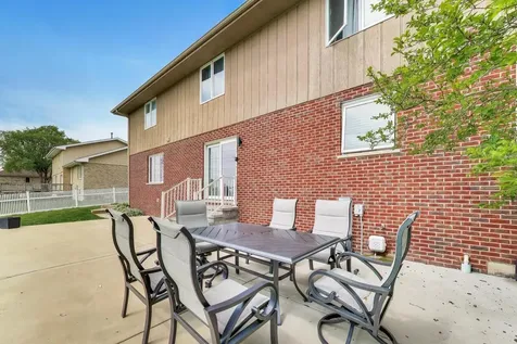 8407 Brookside Glen Drive Tinley Park IL 60487
