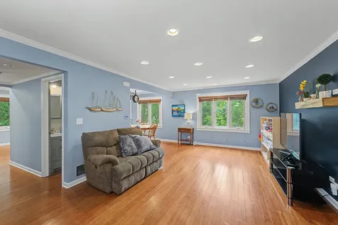5091 Chambers Drive Hoffman Estates IL 60010