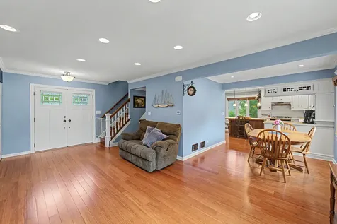 5091 Chambers Drive Hoffman Estates IL 60010