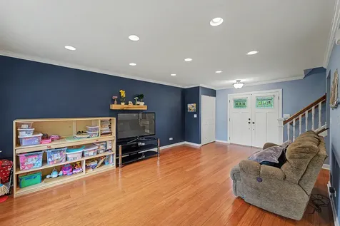 5091 Chambers Drive Hoffman Estates IL 60010