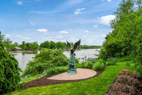 111 Sycamore Lane Machesney Park IL 61115