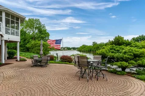111 Sycamore Lane Machesney Park IL 61115