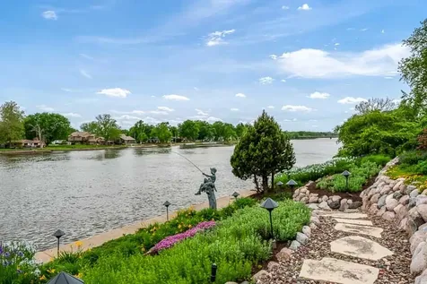 111 Sycamore Lane Machesney Park IL 61115