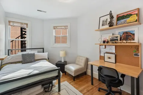168 West Eugenie Street Chicago IL 60614