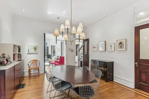 168 West Eugenie Street Chicago IL 60614