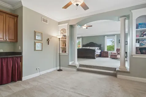 8 Rose Lane Hawthorn Woods IL 60047