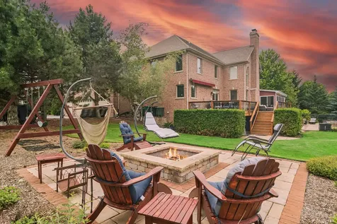 8 Rose Lane Hawthorn Woods IL 60047
