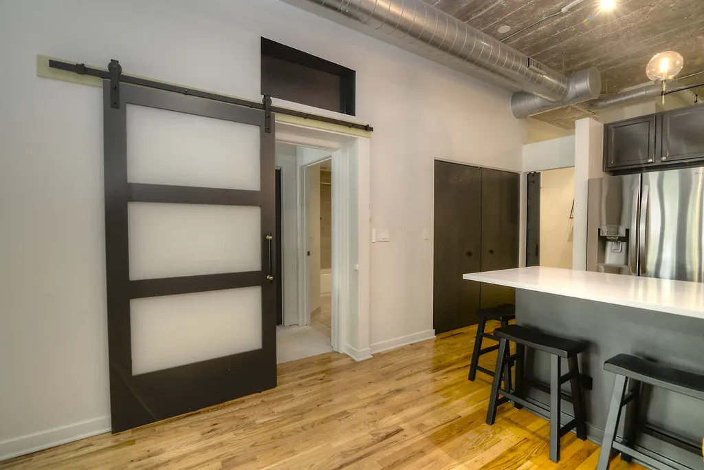 1111 West 14th Place Chicago IL 60608