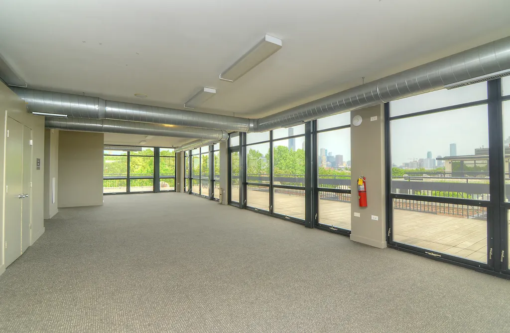 1111 West 14th Place Chicago IL 60608