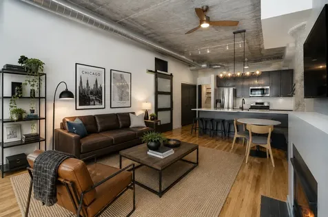 1111 West 14th Place Chicago IL 60608