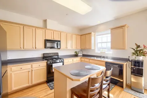 290 Broadmoor Lane Bartlett IL 60103