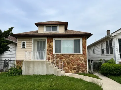 10213 South Yale Avenue Chicago IL 60628