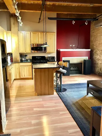 1740 North Maplewood Avenue Chicago IL 60647