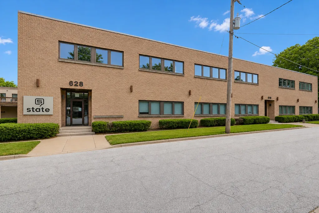 628 North Street Geneva IL 60134