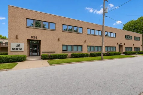 628 North Street Geneva IL 60134
