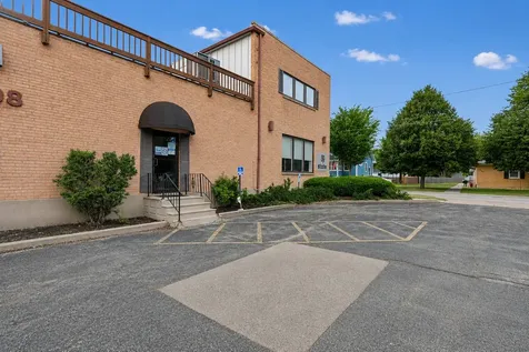 628 North Street Geneva IL 60134