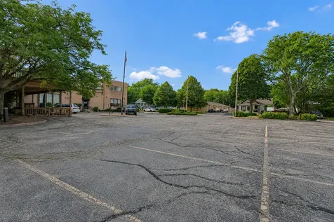 628 North Street Geneva IL 60134