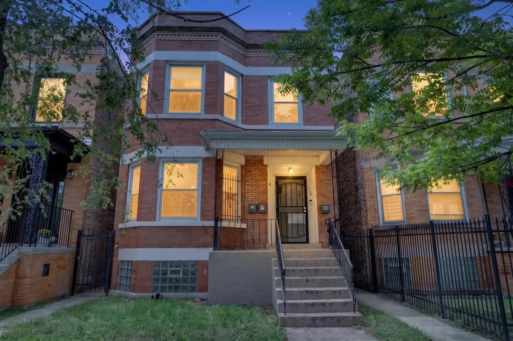 7224 South Saint Lawrence Avenue Chicago IL 60619