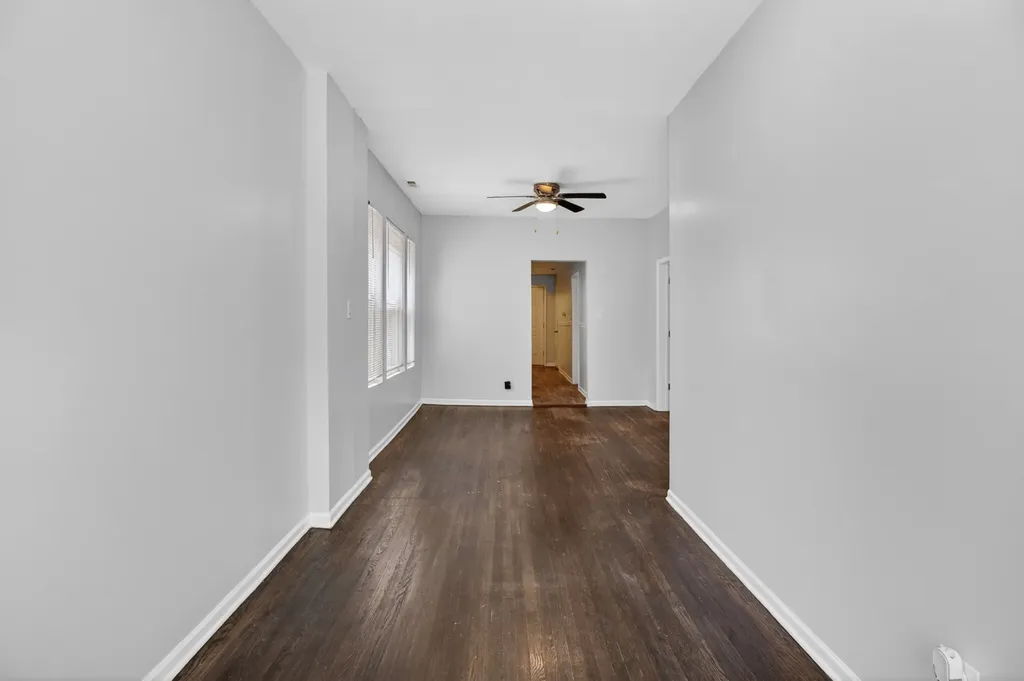 7224 South Saint Lawrence Avenue Chicago IL 60619