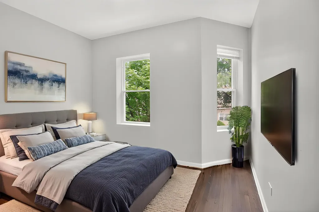 7224 South Saint Lawrence Avenue Chicago IL 60619