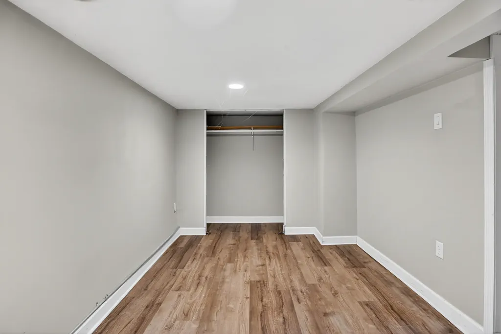 7224 South Saint Lawrence Avenue Chicago IL 60619