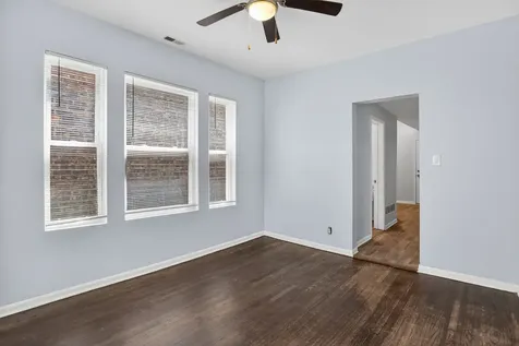 7224 South Saint Lawrence Avenue Chicago IL 60619