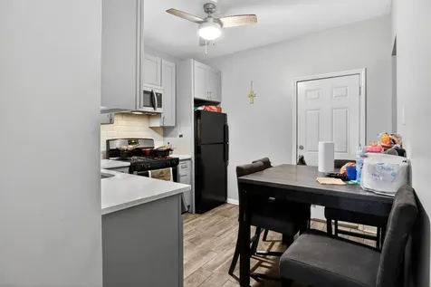7224 South Saint Lawrence Avenue Chicago IL 60619