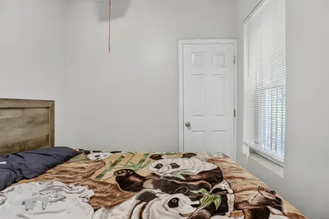 7224 South Saint Lawrence Avenue Chicago IL 60619