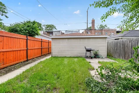 7224 South Saint Lawrence Avenue Chicago IL 60619