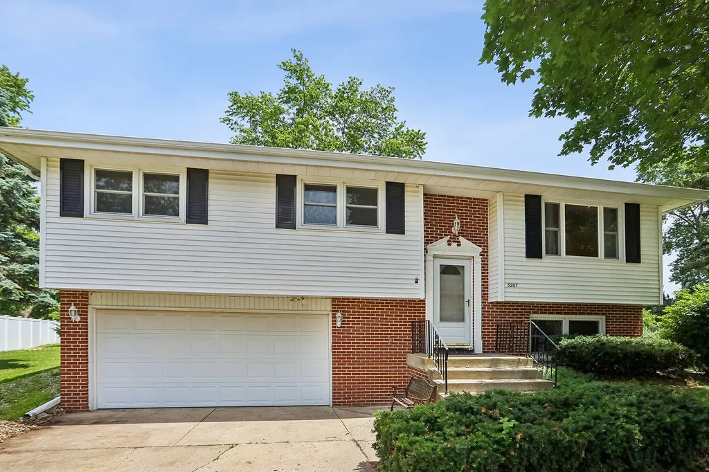 3207 Indianwood Lane Joliet IL 60431