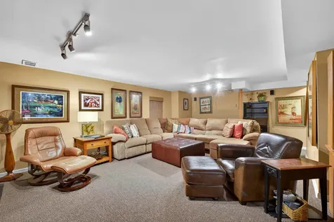 1507 Acorn Court Wheeling IL 60090