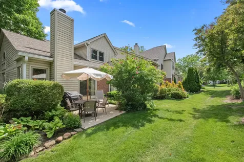 1507 Acorn Court Wheeling IL 60090