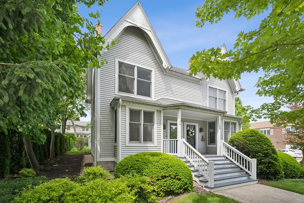 164 East Westminster Road Lake Forest IL 60045