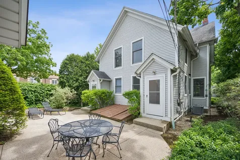 164 East Westminster Road Lake Forest IL 60045