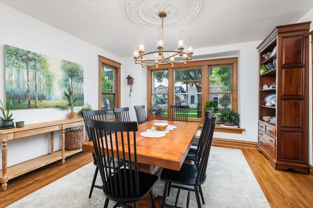 23 North Columbia Street Naperville IL 60540
