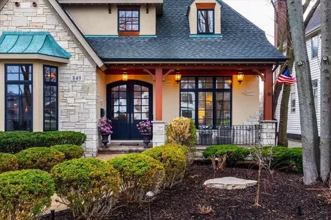 849 East Hillside Road Naperville IL 60540